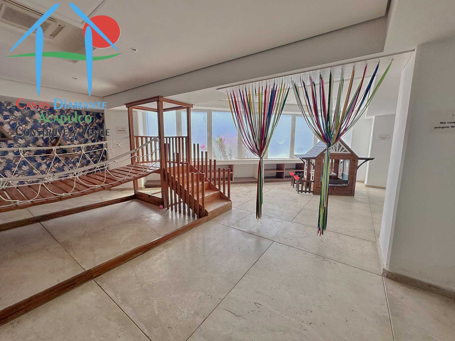 Armando´s Le Club - Salón de juegos 5